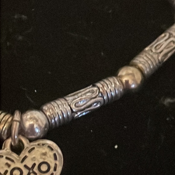 7” silver tone beaded link stackable stretch bracelet w/reversible heart charm - Picture 5 of 13